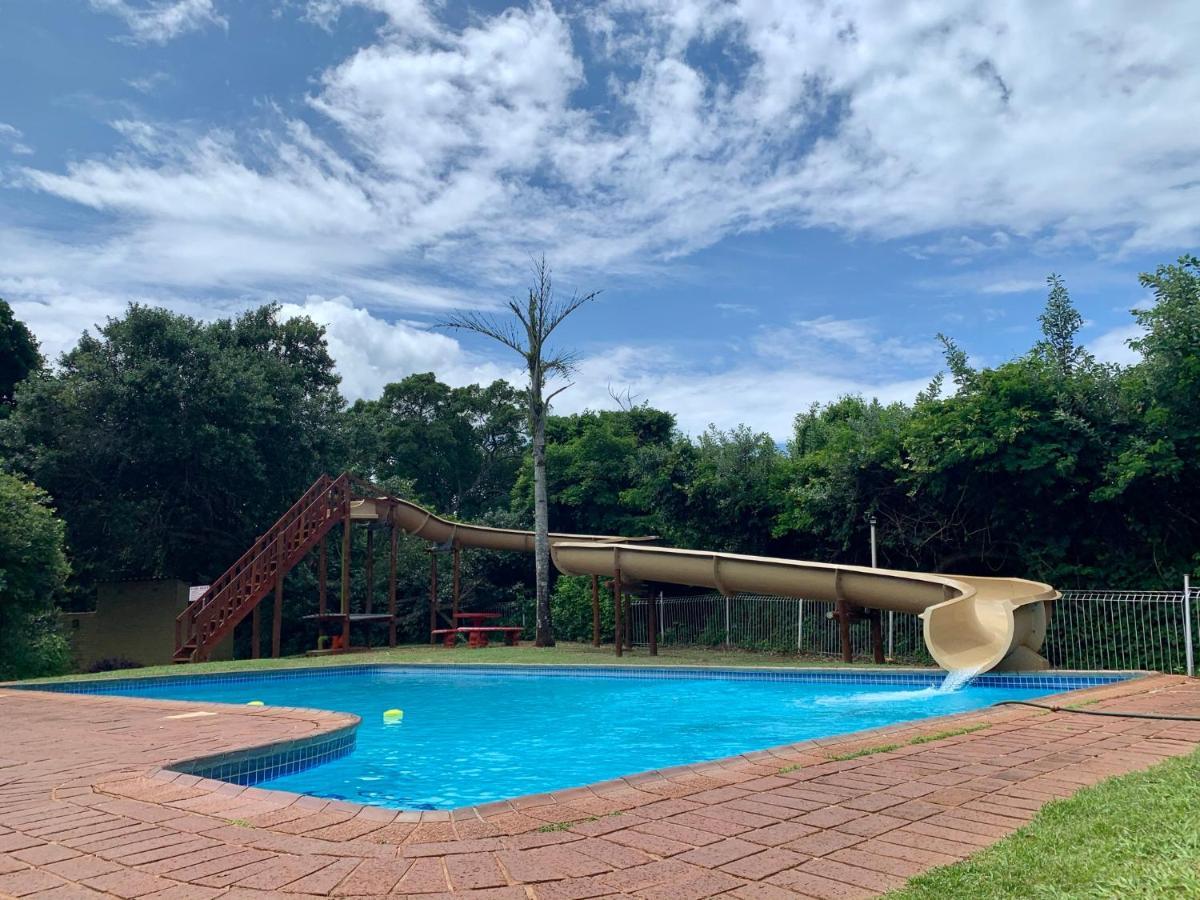 Mtunzini Forest Lodge Self Catering Resort Buitenkant foto
